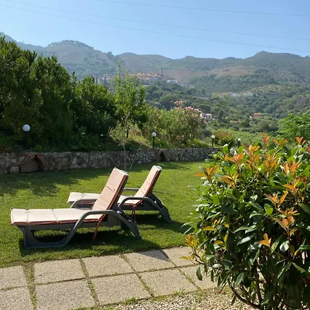 Aloe Ranch Elba Bed & Breakfast 4*